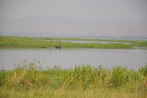 Fishermen on Lake Albert delta